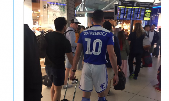 W takim stroju zawodnik Birmingham, Lukas Jutkiewicz leci na wakacje :D